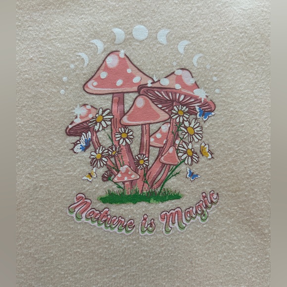 Mushroom  graphic print top girls size 10 - Picture 4 of 4